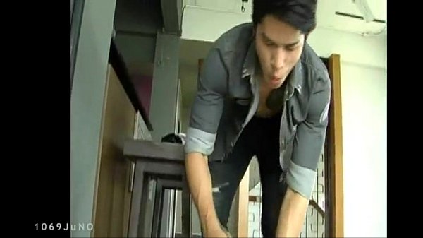 Công Nhân Bị Gạ Chơi Gay Cùng Chủ Nhà